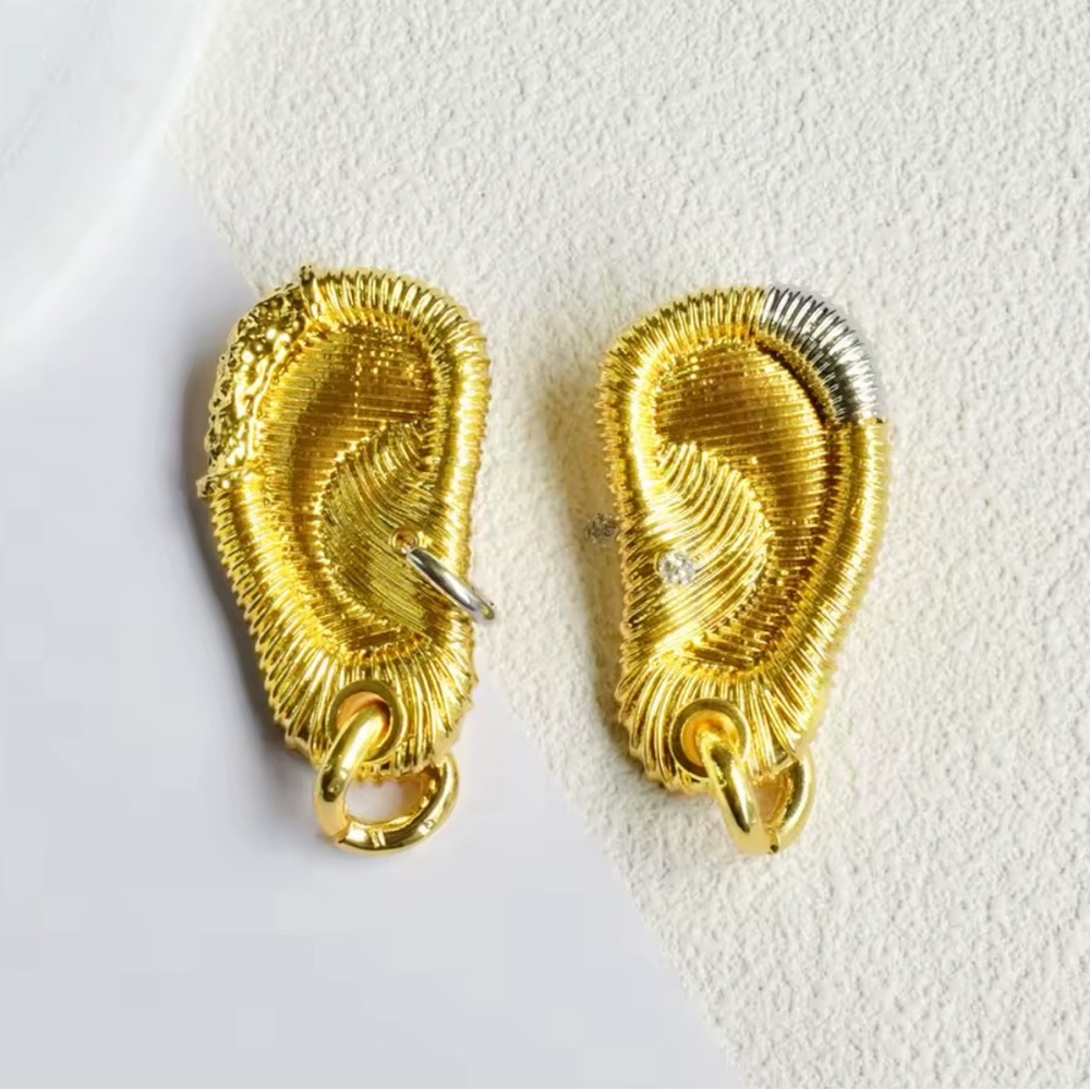 COPY - Schiaparelli style earrings